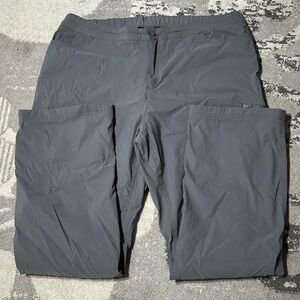 Eddie Bauer fleece lined cargo pant ✨gently used✨ gray/black